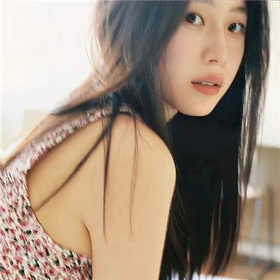森林孤影